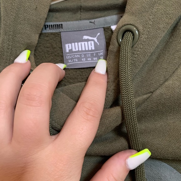 Puma Sweater - Picture 3 of 3